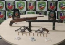 Operação apreende arsenal e drogas em residência no bairro Tarumã, em Manaus