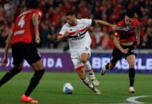 São Paulo vence Athletico-PR em Curitiba e dorme no G4 do Campeonato Brasileiro