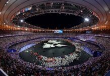 Cerimônia de Luzes e Símbolos Marca o Encerramento dos Jogos Olímpicos de Paris