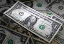Dólar sobe quase 1% na semana pressionado por juros dos Estados Unidos
