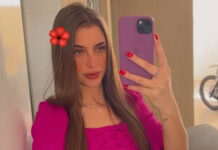 Homem assassina a esposa diante da filha e divulga fotos do crime online