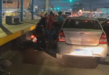 Homem é espancado até a morte por motociclistas após atropelar entregador e tentar fugir em Manaus