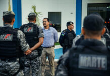 Amazonas envia 32 policiais para reforçar segurança em Rondônia após ataques de facção