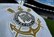 Corinthians enfrenta bloqueio financeiro após processo de André Cury e atraso nos salários